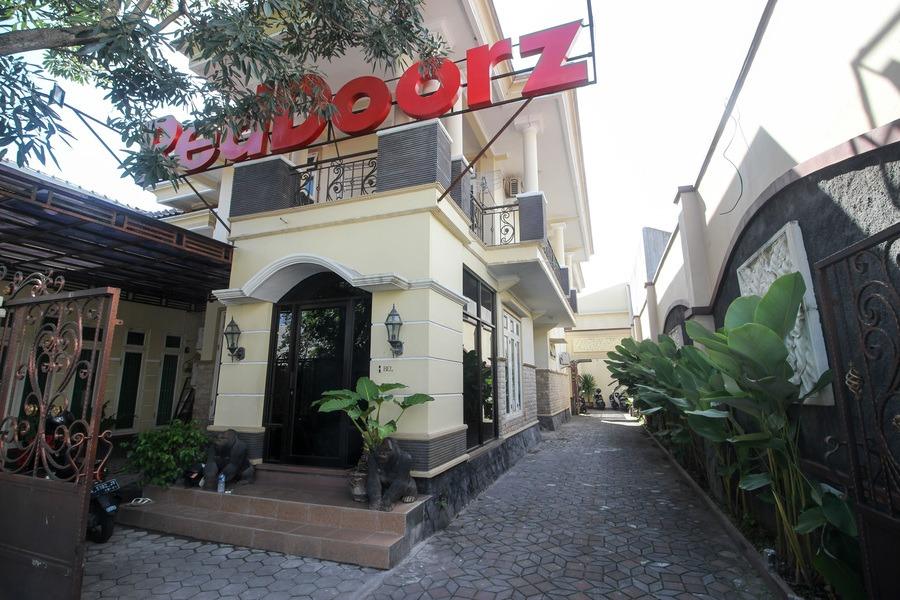Reddoorz Plus Near Stie Ykpn Maguwo Eksteriør billede